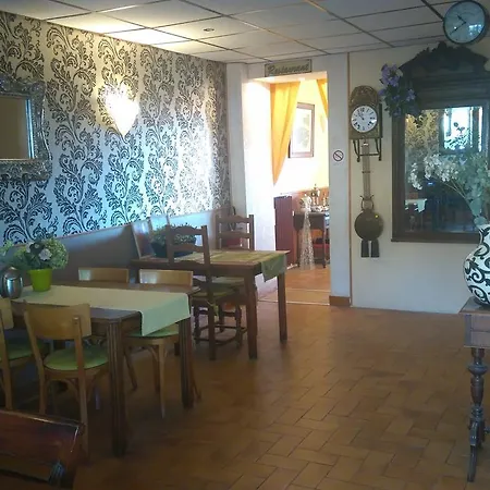 Otel La Croix Des Bois