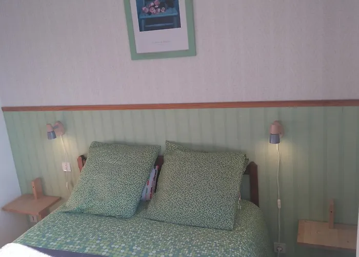 Hotel La Croix Des Bois 2*