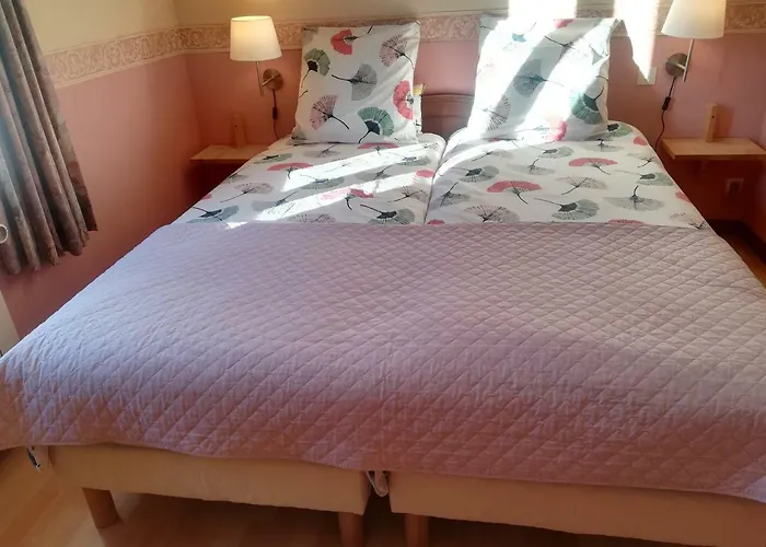 Hotel La Croix Des Bois 2*